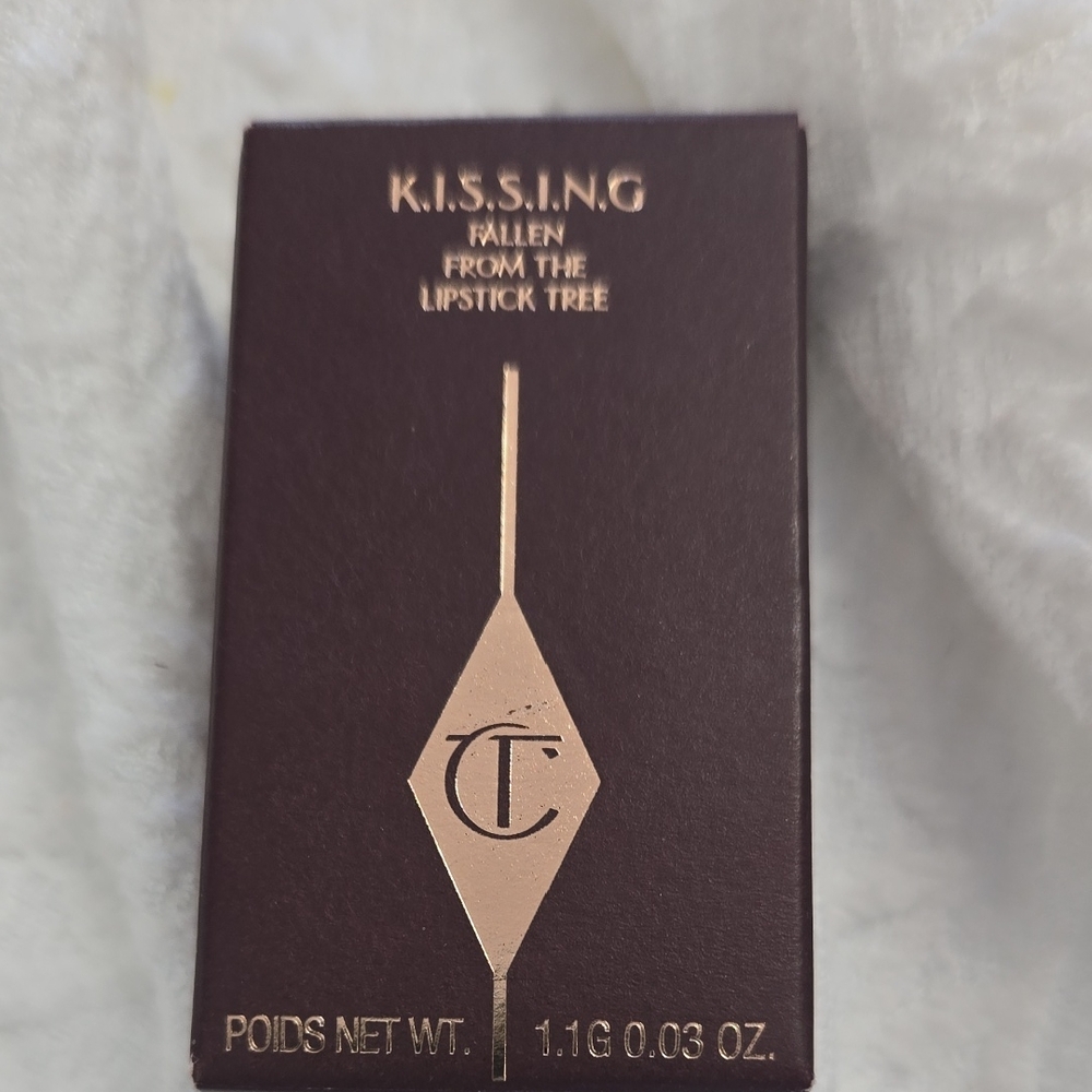 Charlotte Tilbury Lipstick in 90s Pink